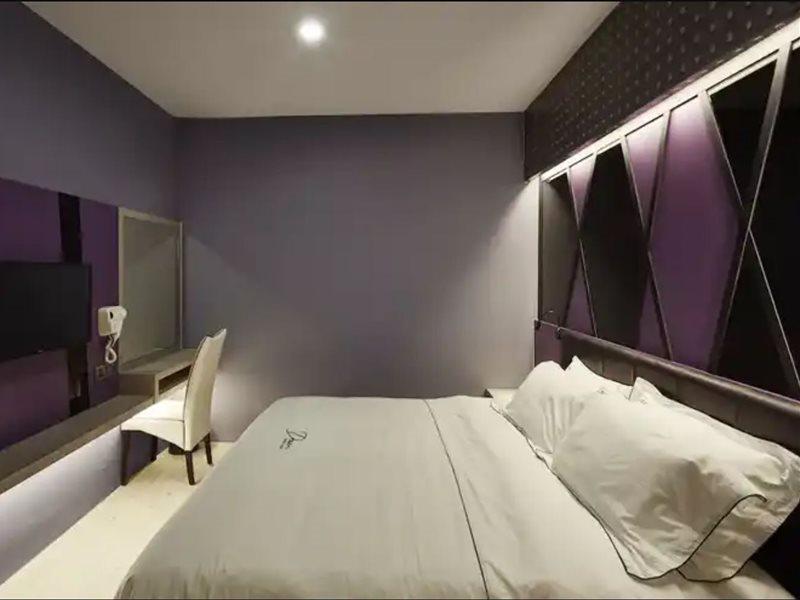 Dream Luxury Hotel Muar Exterior photo