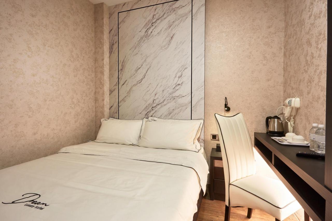 Dream Luxury Hotel Muar Exterior photo