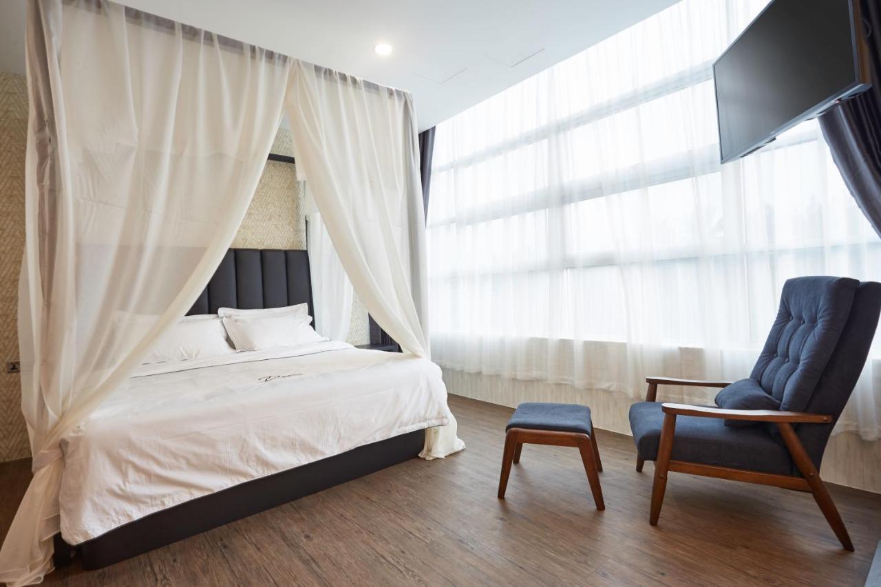 Dream Luxury Hotel Muar Exterior photo