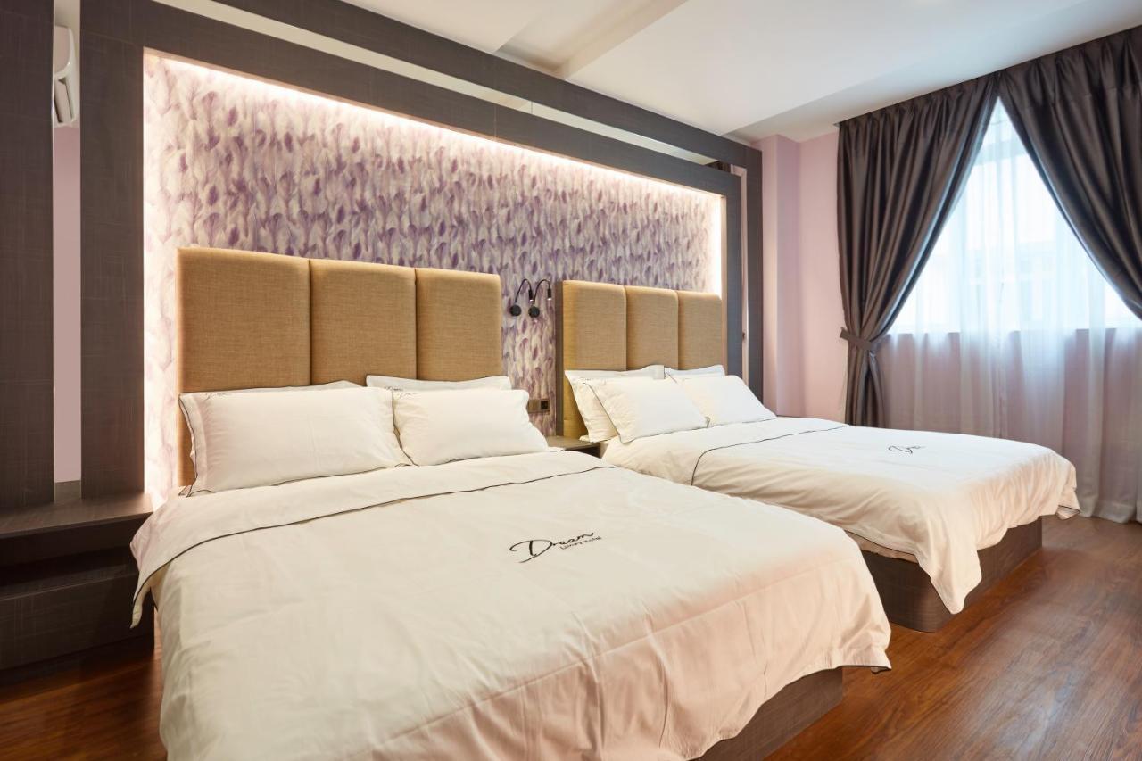Dream Luxury Hotel Muar Exterior photo