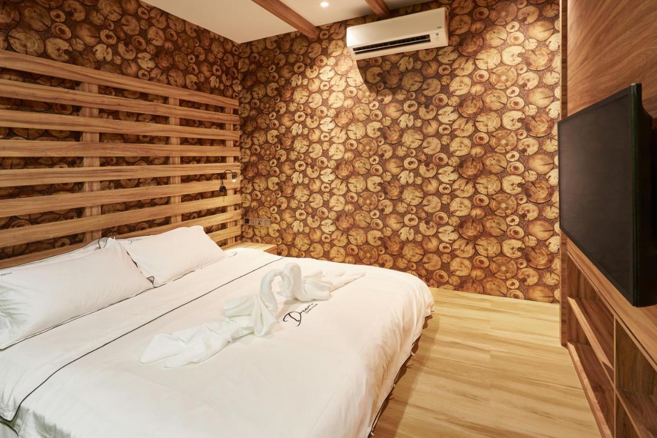 Dream Luxury Hotel Muar Exterior photo